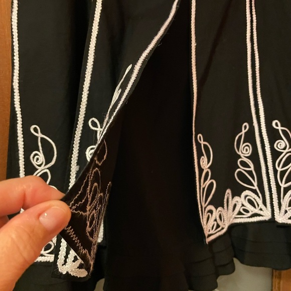 Boston Proper Women Black Creme Embroidered Box Pleat Flare Skirt NWOT-8 - Picture 4 of 7